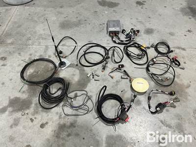 Trimble AgGPS NavController II GPS Auto Steer System