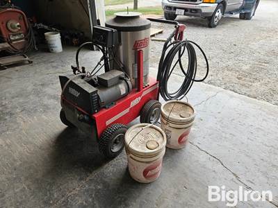 2011 Hotsy 795SS Hot Water Electric Pressure Washer