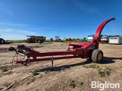 2018 CNH FP240 Pull-Type Forage Harvester