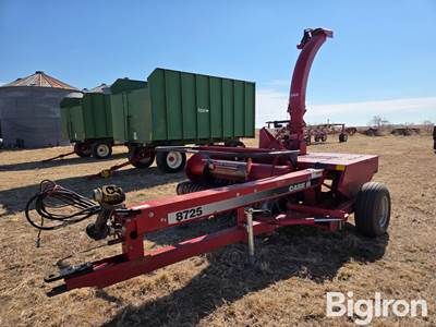 1997 Case IH 8725 Pull-Type Forage Harvester w/Pickup Head