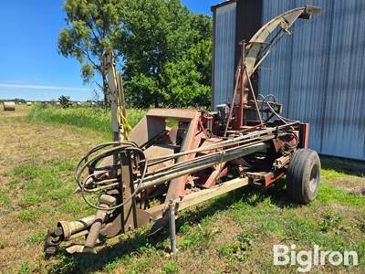 Gehl CB600 2 Row Silage Chopper