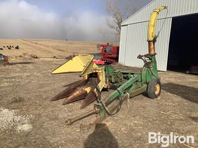 John Deere 38 Pull-Type Chopper