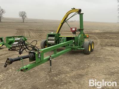 2013 John Deere 3975 Pull-Type Forage Harvester