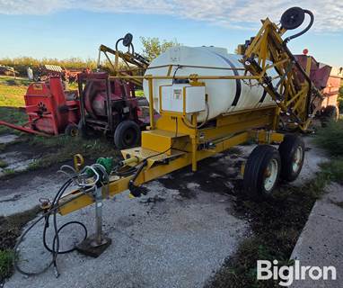 Ag-Chem 502 Pull-Type Sprayer