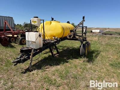 B&B Technologies Pull-Type Sprayer