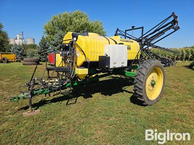 Bestway Field-Pro II 1,000-Gal Pull-Type Sprayer