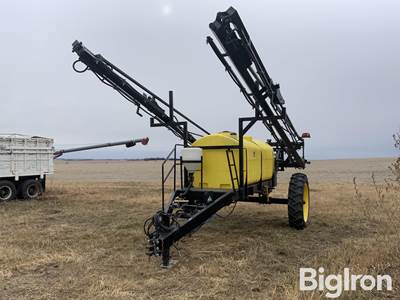 Big John 1250-Gallon 90' Pull-Type Sprayer
