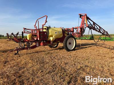 2004 Hardi C+1200 Commander Plus Pull-Type Sprayer