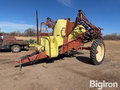 Hardi Navigator NP1100 Pull-Type Sprayer