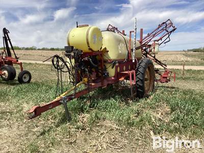 Hardi Pull-Type Sprayer