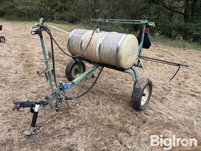 John Deere 10’ Pull Type Sprayer