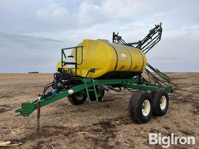 PK 1,000-Gal 60’ Pull-Type Sprayer