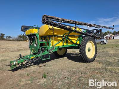 Redball 570 Pull-type Sprayer