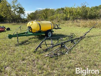 Schaben 500-Gal Pull-Type sprayer