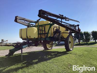Schaben SF8500 Pull-Type Sprayer 1,000 Gal 80' Boom