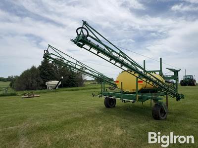 Summers 90’ 2-Pt Pull-Type Sprayer