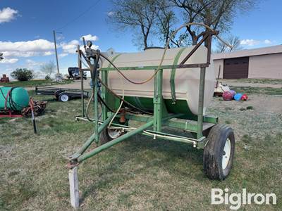 300-Gal Pull Type Sprayer