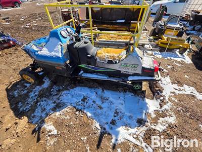 1996 Arctic Cat 580 & 1993 Artic Cat Snow Mobiles