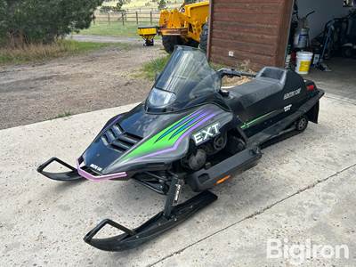 1994 Arctic Cat EXT 550 Snowmobile
