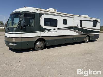 1998 Spartan Fleetwood American Tradition 40’ Diesel Motor Home