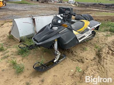 2004 Summit Formula XP-S II Edition Snowmobile