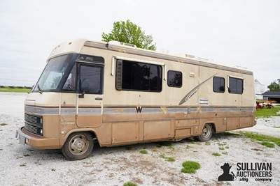 Run #277 - 1988 Winnebago Superchief Limited Class A Motorhome