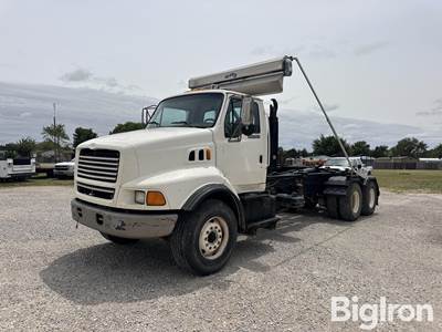 1998 Ford Louisville T/A Roll-Off Truck
