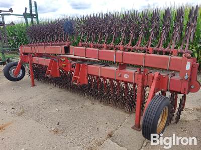 Case 181 30' Rotary Hoe