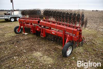 Case IH 181 30' Rotary Hoe