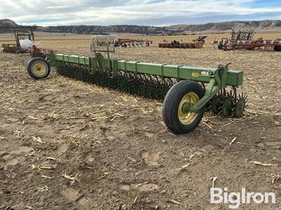 John Deere 400 21' Rotary Hoe