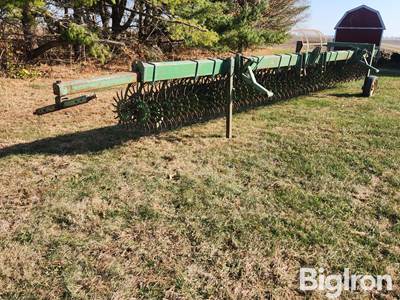 John Deere 400 15' Rotary Hoe