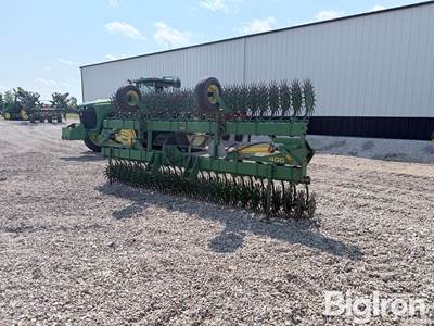 John Deere 400 Rotary Hoe