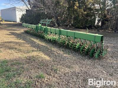 John Deere 4000 Rotary Hoe