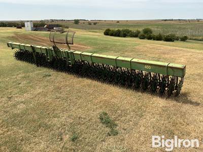 John Deere E400 Rotary hoe