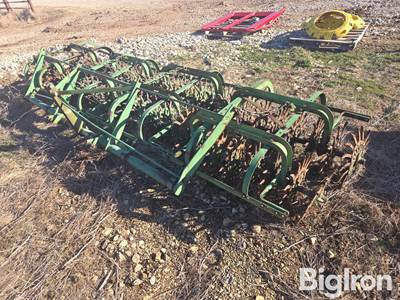 John Deere 3-Pt Rotary Hoe