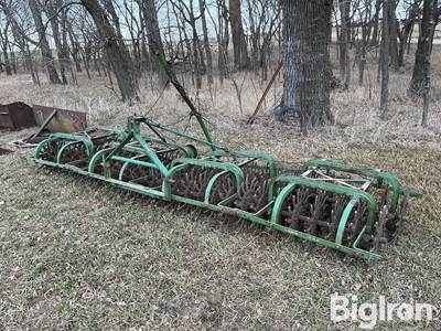 John Deere Pull-Type Rotary Hoe
