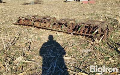 John Deere 4-Section Rotary Hoe