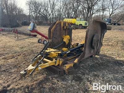Bush-Whacker T-180 15' Batwing Shredder