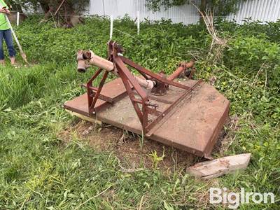 International 3-Pt 5’ Rotary Brush Cutter