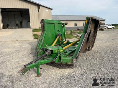 1995 John Deere 1517 Bat Wing Mower