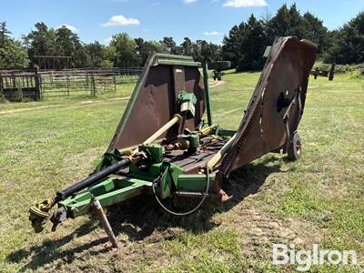 John Deere 1815 bat wing mower