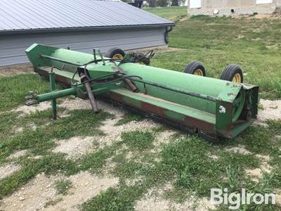 John Deere 27 Flail Shredder