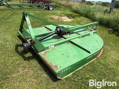 John Deere 717 Rotary Mower