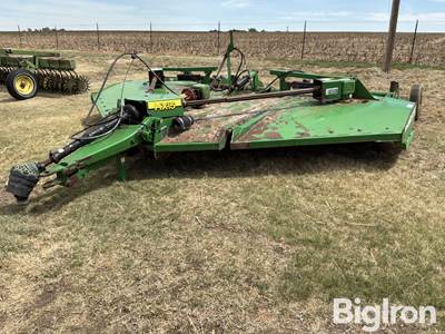 John Deere HX15 mower