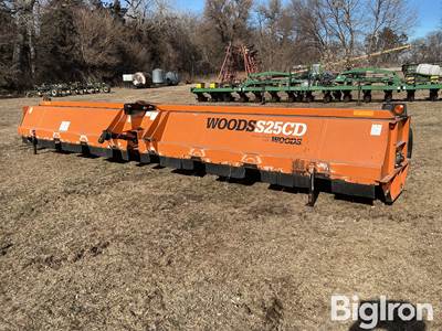 Woods S25CD 25’ Flail Shredder