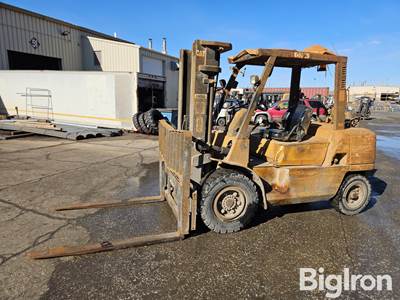 Caterpillar GP40KL1 Rough Terrain Forklift