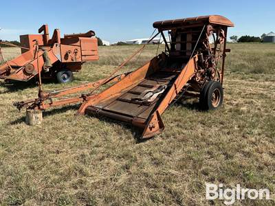 Allis-Chalmers Round Baler