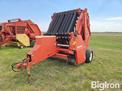 Hesston 5800 Round Baler