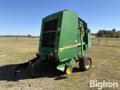 2002 John Deere 467 Round Baler