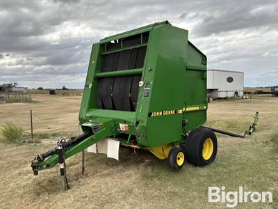 John Deere 535 5X6 round baler
